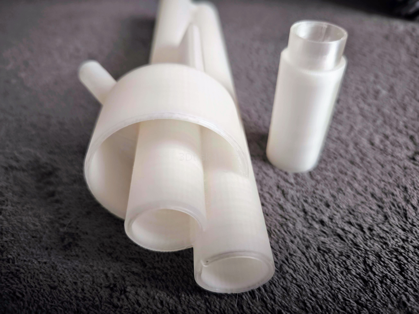 epruveta k měření obsahu alkoholu v destilátu