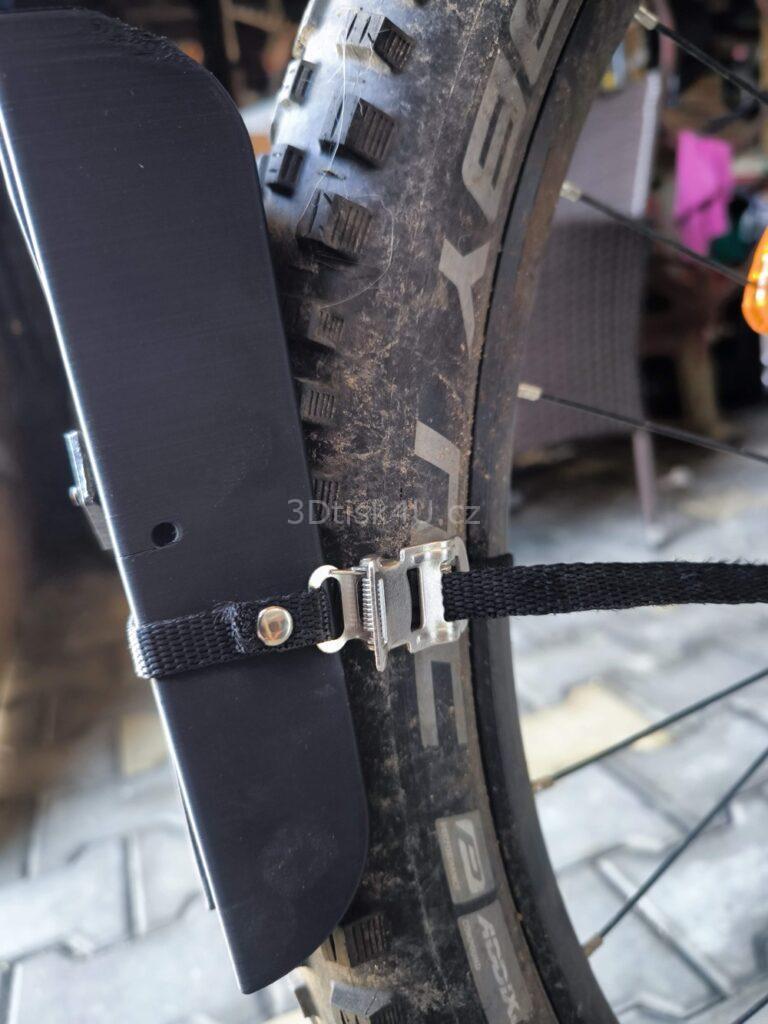 nová patka - pneu do ní krásně zapadne